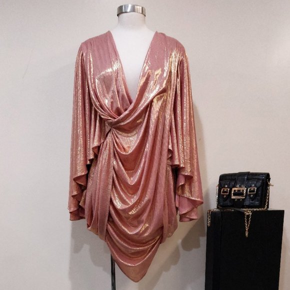 💥BOMBSHELL!💥Asymmetrical Draped Kimono Sleeve Dress in Metallic Pink - Picture 9 of 16